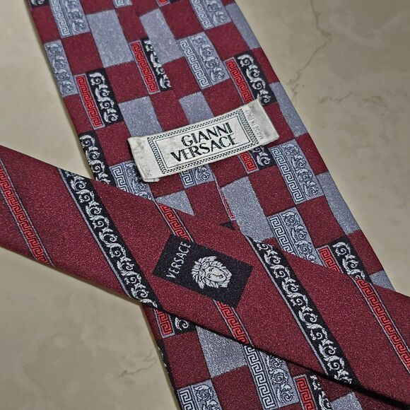 Vintage Gianni Versace Silk Aztec Designer Logo Men’s Neck Tie Made In Italy - Picture 1 of 10